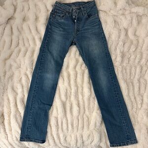 LEVIS HIGHWAISTED 501 JEANS